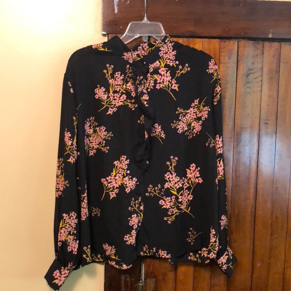 Long sleeved blouse